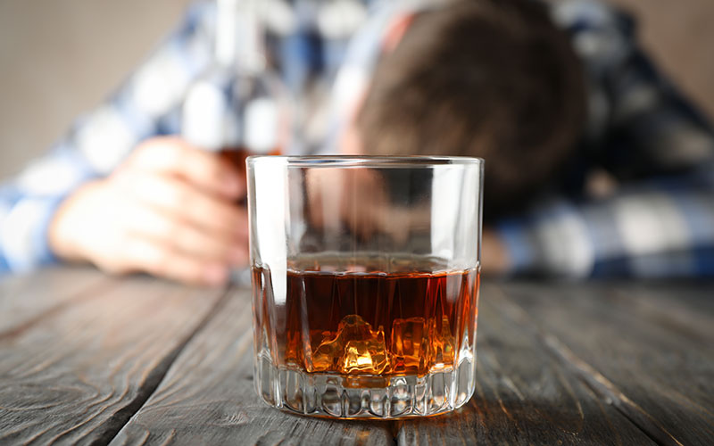 Dejar de beber alcohol: Beneficios para la salud